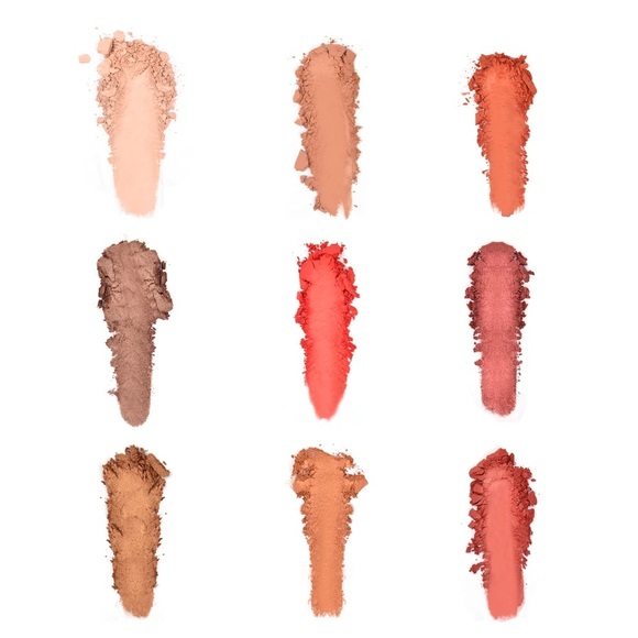 **HOST PICK** #GIVE THEM LALA | grown woman palette - Picture 2 of 3